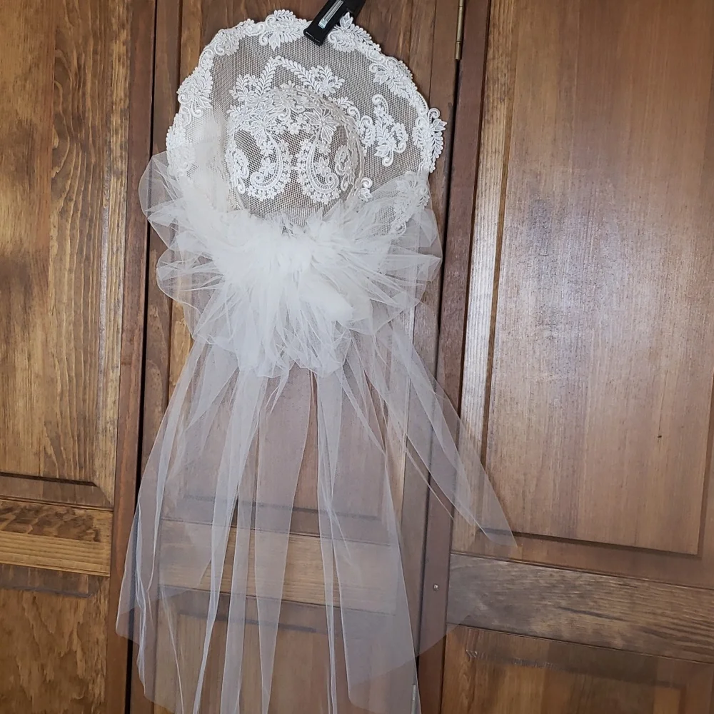 Vintage Appliqued Lace Wedding Hat